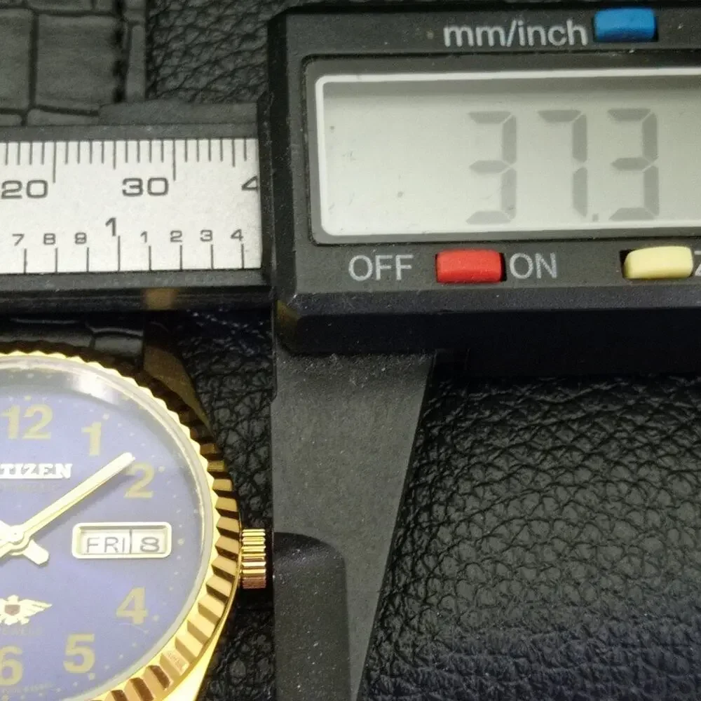 Vintage 1980 Citizen Automatic Mens Gold Watch W/daydate & Blue accents
